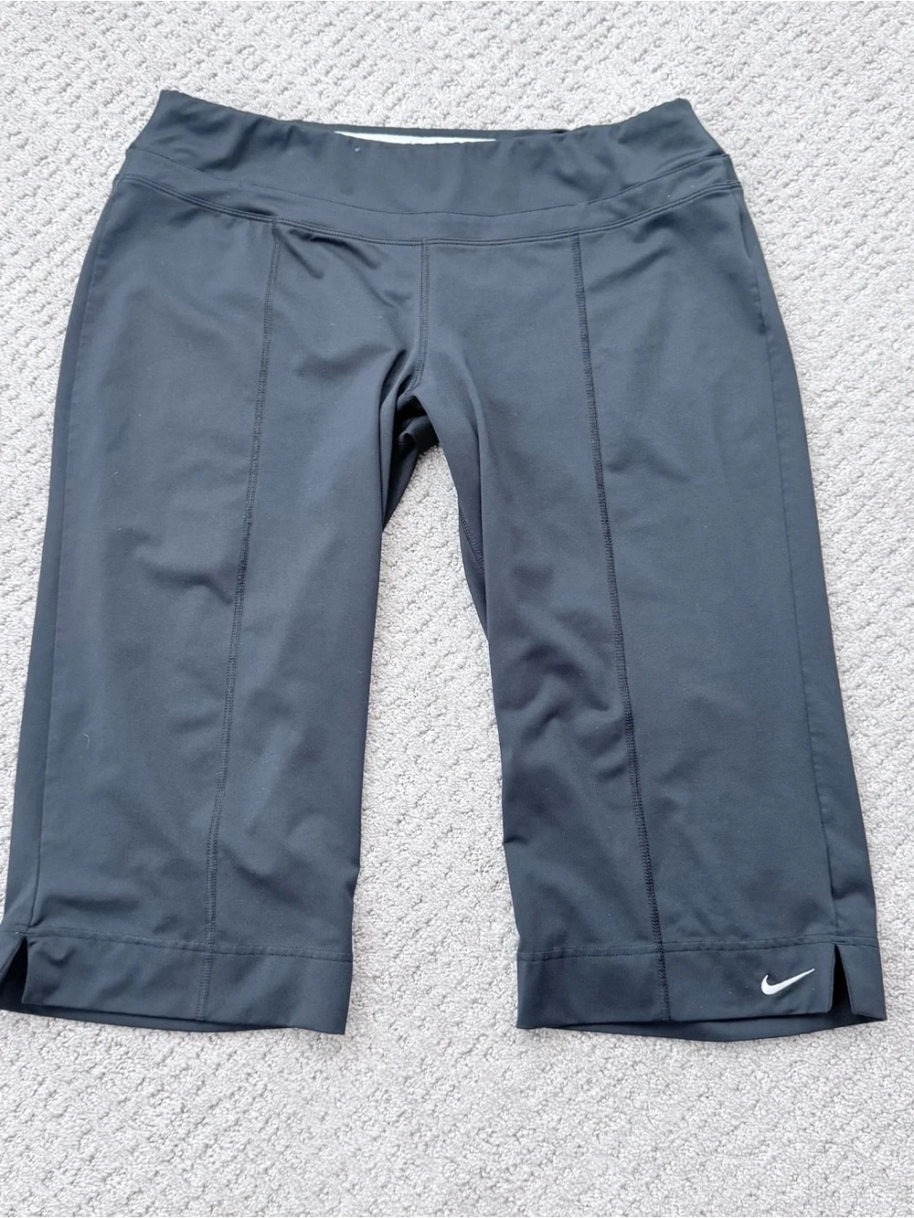 Y2K Nike Black Capri Athletic Pants - Women's